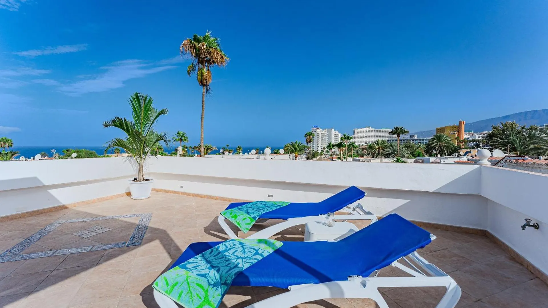 Endless Summer Beach Apartment - Casa Regnilla Playa de las Américas Espagne