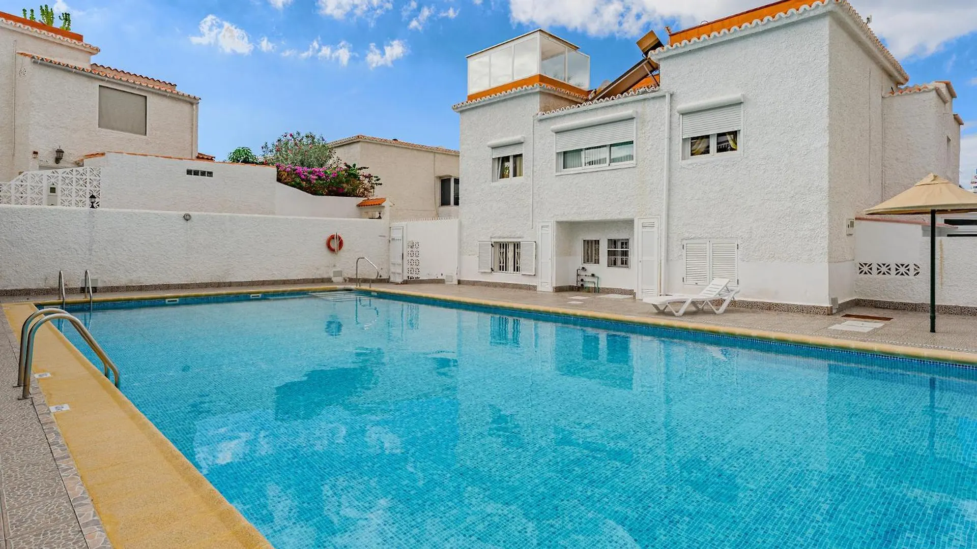 Endless Summer Beach Apartment - Casa Regnilla Playa de las Américas