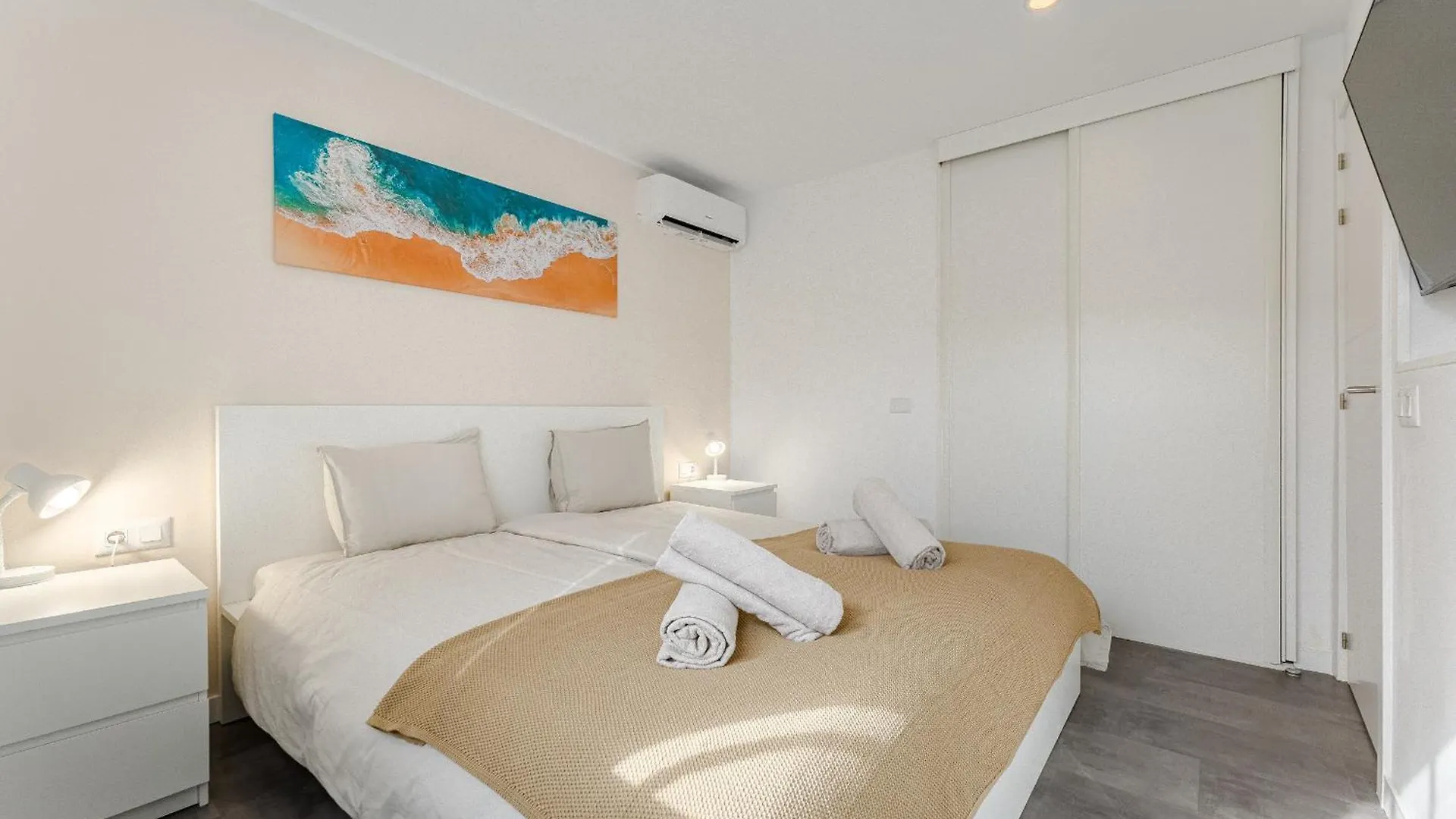 Endless Summer Beach Apartment - Casa Regnilla Playa de las Américas